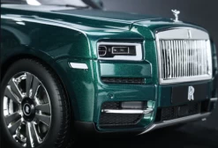 1/18 HH Model Rolls Royce Cullinan Green -Toy vehicles 1 2 83277.1629525489