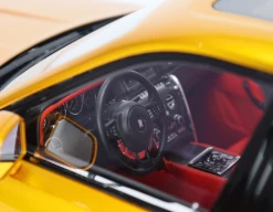 1/18 HH Model Rolls-Royce Cullinan (Chrome Gold) Resin Car Model -Toy vehicles 1 3 63082.1690981866