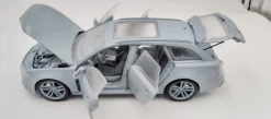 1/18 Well Audi RS6 (C7) Diecast Full Open White Diecast Car Model -Toy vehicles 1 4 07681.1627282666
