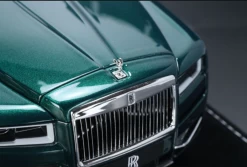1/18 HH Model Rolls Royce Cullinan Green -Toy vehicles 1 4 99042.1629525489