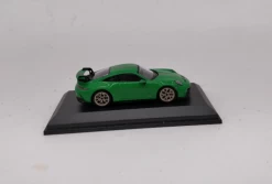 1/64 MINICHAMPS PORSCHE 911 GT3 (992) 2021 Green Diecast Car Model -Toy vehicles 1 5 24323.1668406029