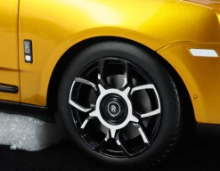 1/18 HH Model Rolls-Royce Cullinan (Chrome Gold) Resin Car Model -Toy vehicles 1 7 39908.1690981866