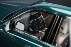 1/18 HH Model Rolls Royce Cullinan Green -Toy vehicles 1 8 11319.1629525489