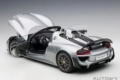 1/12 AUTOart Porsche 918 Spyder Weissach Package (GT Silver Metallic) Car Model -Toy vehicles 12123p.jpg 82868.1656365183