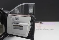 1/18 Kyosho Rolls-Royce Ghost (Black / Darkest Tungsten With Silver Bonnett) Diecast Car Model -Toy vehicles 12 zps63a99f13 46531.1397502723