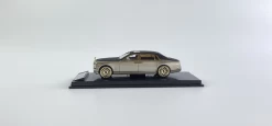 1/64 SMALLCARART Rolls-Royce Phantom 8 Frosted Black/Champagne Gold Diecast Car Model -Toy vehicles 2 3 84031.1619072859