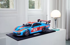 1/8 MINICHAMPS PORSCHE 935/19 2019-CARRERA Resin Car Model