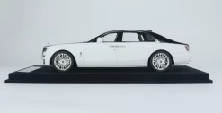 1/18 HH Model Rolls-Royce Ghost (English White & Piano Black) Resin Car Model -Toy vehicles 5 10 22103.1678611364