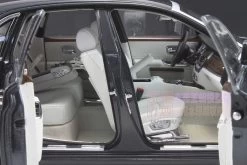 1/18 Kyosho Rolls-Royce Ghost (Black / Darkest Tungsten With Silver Bonnett) Diecast Car Model -Toy vehicles 8 zpsdb401a6d 61587.1397502723