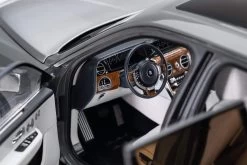 1/18 Dealer Edition Rolls-Royce RR Cullinan (Nardo Grey With Silver Hood) Fully Open Diecast Car Model -Toy vehicles IMG 3089 42641.1679718434