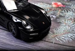 1/18 Dealer Edition 2020 2021 Porsche 911 Turbo S 992 (Black) Diecast Car Model -Toy vehicles IMG 3634 1 82590.1654703737