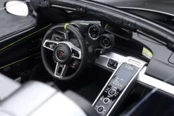 1/18 DM Porsche 918 (Grey) Resin Car Model -Toy vehicles Image 20230728092006 53936.1690561278