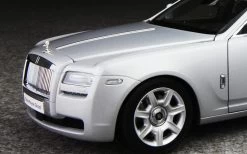 1/18 KYOSHO ROLLS-ROYCE GHOST (Silver W/ Black Interior) Diecast Car Model -Toy vehicles QQ20140812000419 41929.1407827583