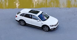 1/18 Dealer Edition Volkswagen VW C-Trek CTrek (White) -Toy vehicles QQ20180718195508 62885.1531969072