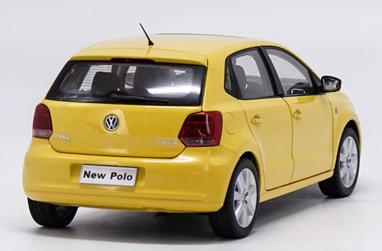 Customization Of 1/18 Dealer Edition 2013 Volkswagen VW Polo (Yellow) Diecast Car Model 4 Customization Of 1/18 Dealer Edition 2013 Volkswagen VW Polo (Yellow) Diecast Car Model - Image 2