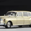 1/18 Dealer Edition 1967 Rolls-Royce Phantom V Hardtop (Gold / Champagne) Diecast Car Model -Toy vehicles QQ20190715161553 39794.1655077107