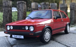 1/18 Welly Volkswagen VW Golf 1 Golf I GTI 1st Generation (MK1/A1, Typ 17; 1974–1983) (Red) Diecast Car Model
