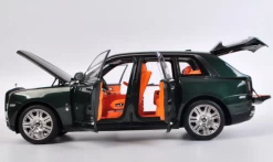 1/18 Dealer Edition Rolls-Royce RR Cullinan (Green) Fully Open Diecast Car Model -Toy vehicles QQ20210411130421 41511.1652308690