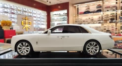 1/18 Rolls-Royce RR Ghost 2nd Generation (2020-Present) (English White Exterior With Black Interior) Resin Car Model Limited 88 Pieces -Toy vehicles QQ20220223102545 09272.1645640973