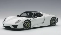 1/18 AUTOart Porsche 918 Spyder Weissach Package (Gloss White) Car Model