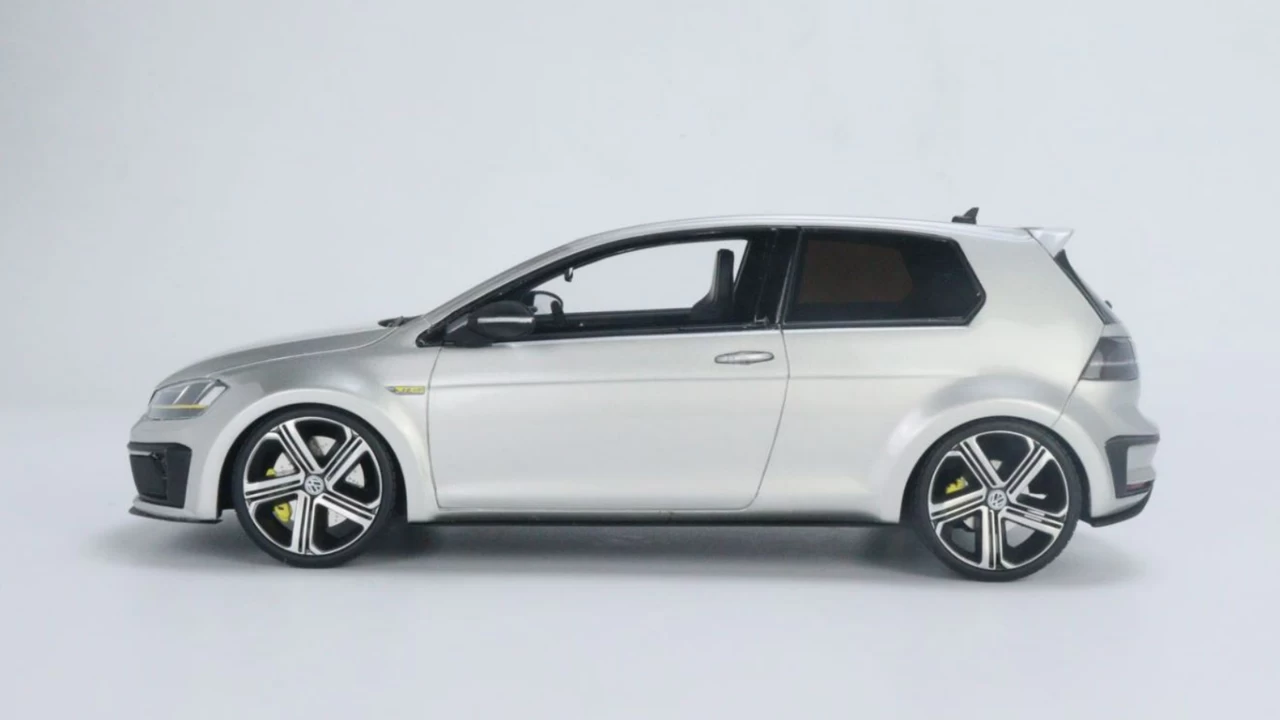 1/18 OTTO 2014 Volkswagen Golf A7 R400 Concept Glasurit MA141.80 Resin Car Model 6 1/18 OTTO 2014 Volkswagen Golf A7 R400 Concept Glasurit MA141.80 Resin Car Model - Image 4