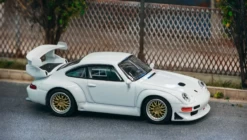 1/64 Tarmac Works Porsche 911 GT2 White