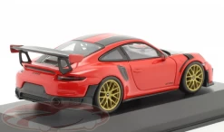 1/43 Minichamps 2018 Porsche 911 (991.2) GT2 RS Weissach Package (Guards Red With Golden Rims) Car Model