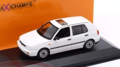 1/43 Minichamps 1997 Volkswagen VW Golf III (White) Car Model