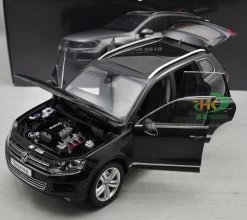 1/18 Kyosho 2010 Volkswagen VW Touareg (Black) Diecast Car Model -Toy vehicles T2jLPOXg0XXXXXXXXX 78933397 zps263dcf6d 73935.1397709427