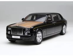 1/18 Kyosho Rolls-Royce Phantom EWB (Black W/ Gold Hood) Diecast Car Model