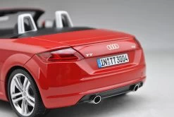 1/18 Audi Collection Dealer Edition Audi TT Coupe Convertible (Red) Diecast Car Model -Toy vehicles TB2CZL ipXXXXctXXXXXXXXXXXX 15876449 69759.1530052356