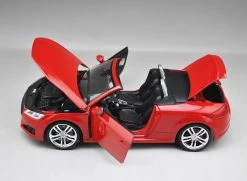 1/18 Audi Collection Dealer Edition Audi TT Coupe Convertible (Red) Diecast Car Model -Toy vehicles TB2MgIoipXXXXXiXXXXXXXXXXXX 15876449 75771.1530052355