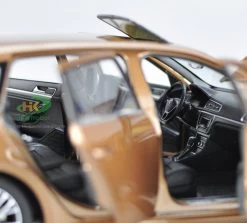 1/18 Dealer Edition 2015 Volkswagen VW Gran Lavida (Brown) -Toy vehicles TB2XZhvgVXXXXchXXXXXXXXXXXX 78933397 73274.1446713612